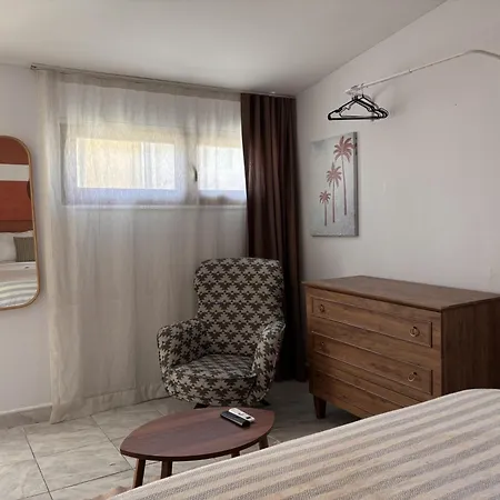 Modern Private Terrace Historic Διαμέρισμα