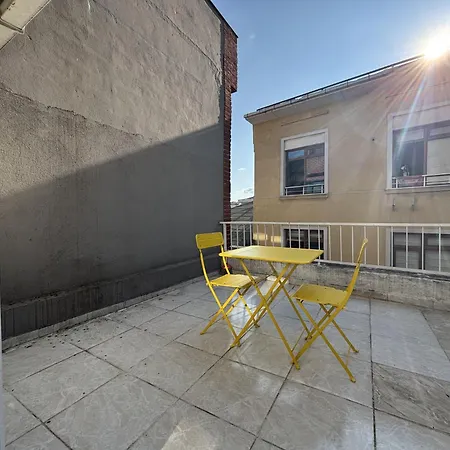 Modern Private Terrace Historic Διαμέρισμα *